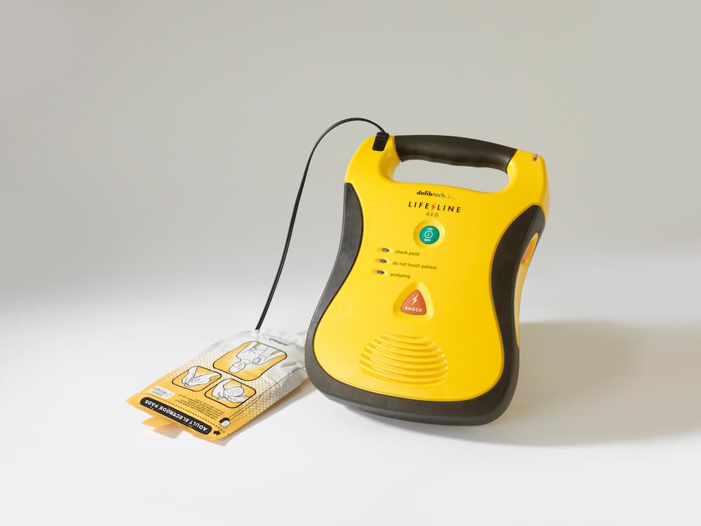 Defibtech Lifeline Semi Automatic AED with Pads